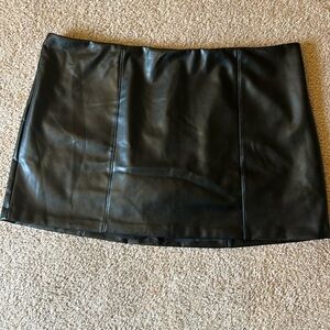 Abercrombie & Fitch Vegan Leather Mink Skort Size XXL